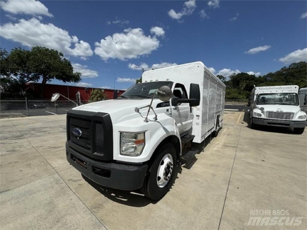 Ford F650 Getränkewagen