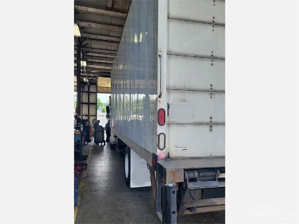 Freightliner M2 Kastenaufbau