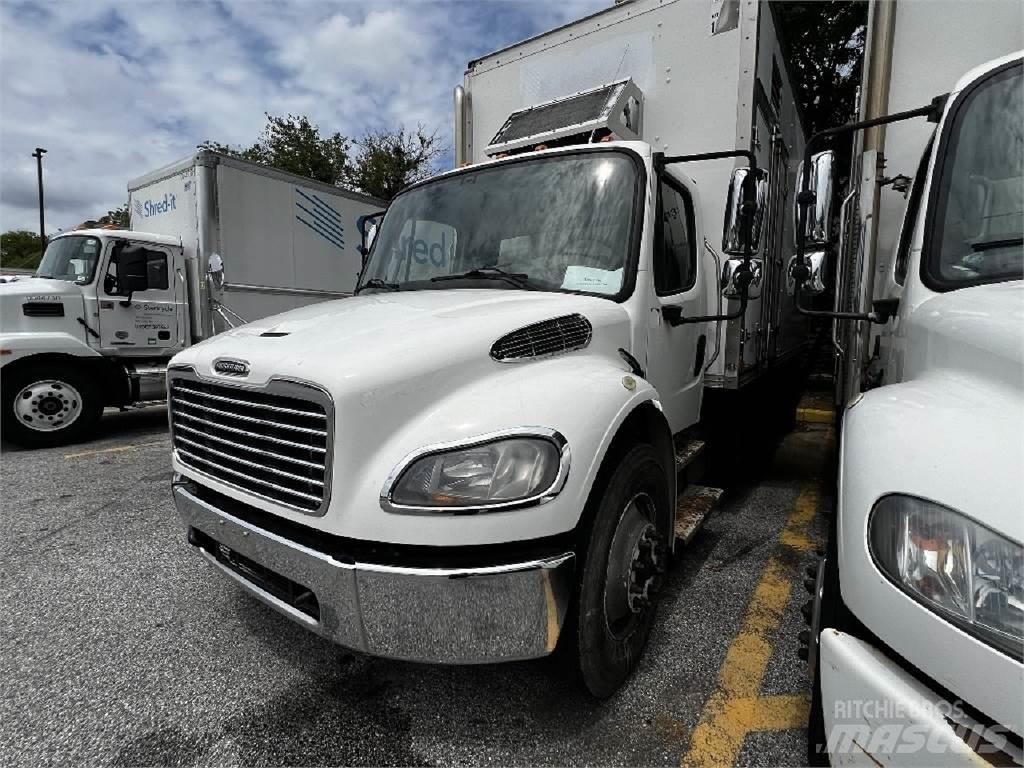 Freightliner M2-106 Kastenaufbau