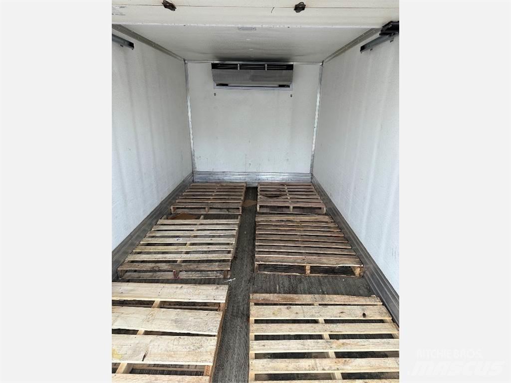 Freightliner M2 106 Kühlkoffer