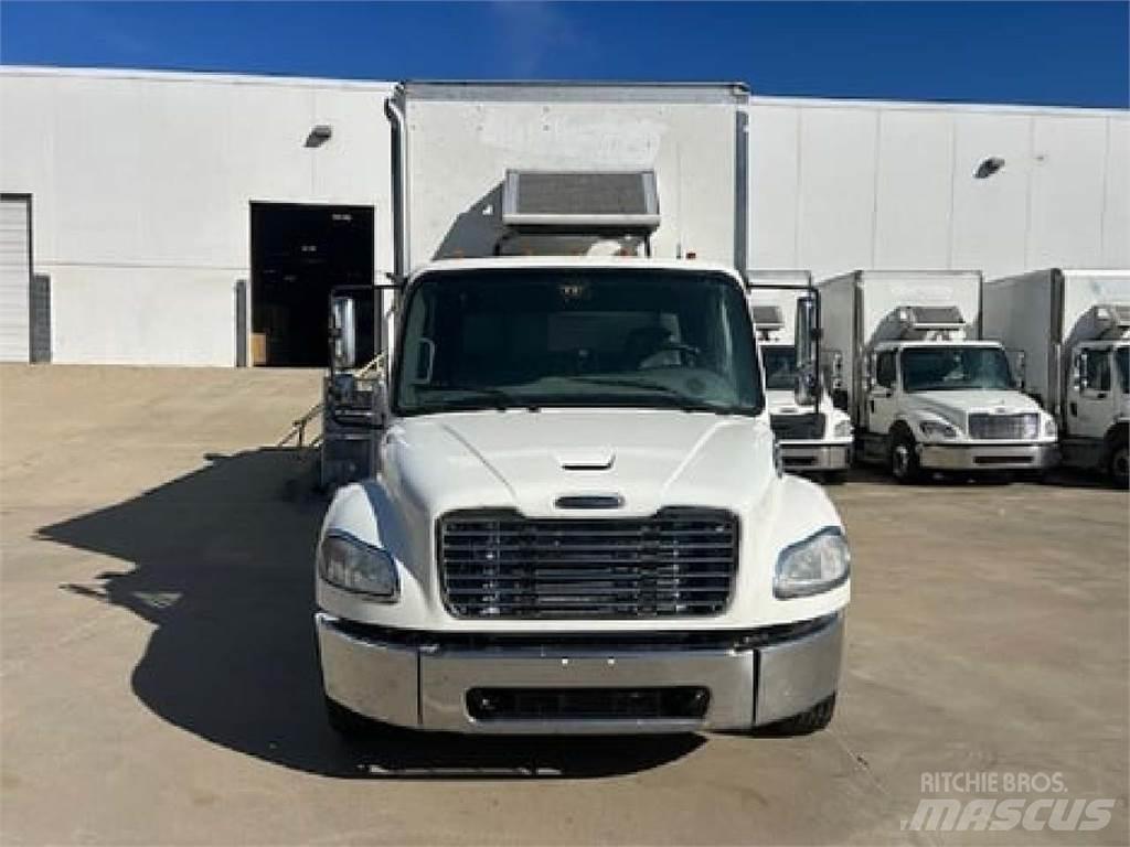 Freightliner M2-106 Kastenaufbau