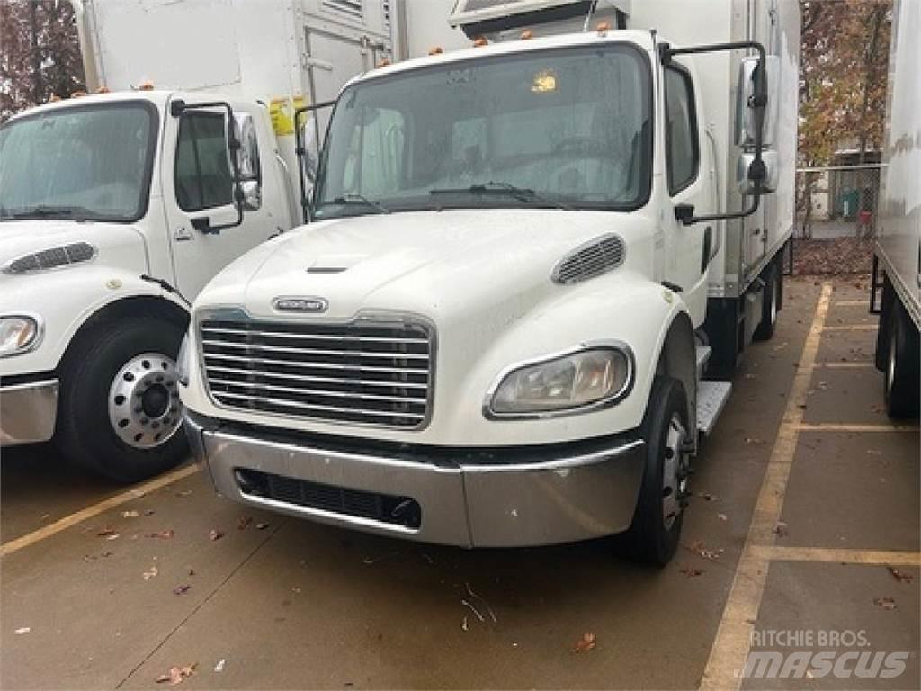 Freightliner M2-106 Kastenaufbau