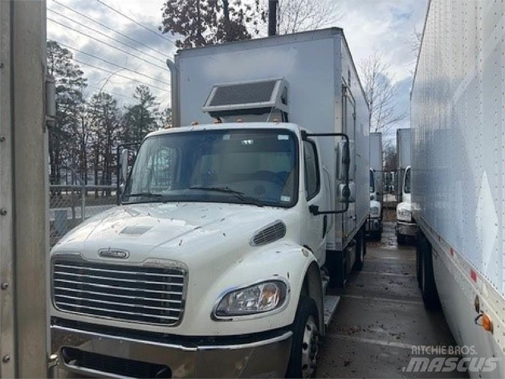 Freightliner M2-106 Kastenaufbau