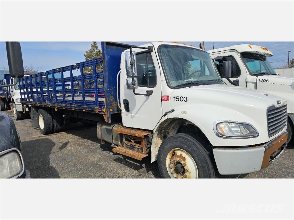 Freightliner M2 106 Pritschenwagen/Pritschenwagen mit Seitenklappe