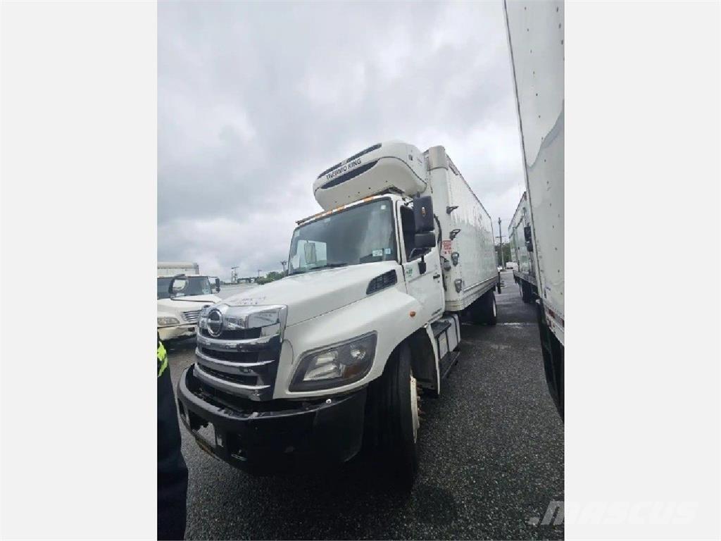 Hino 268 Kühlkoffer