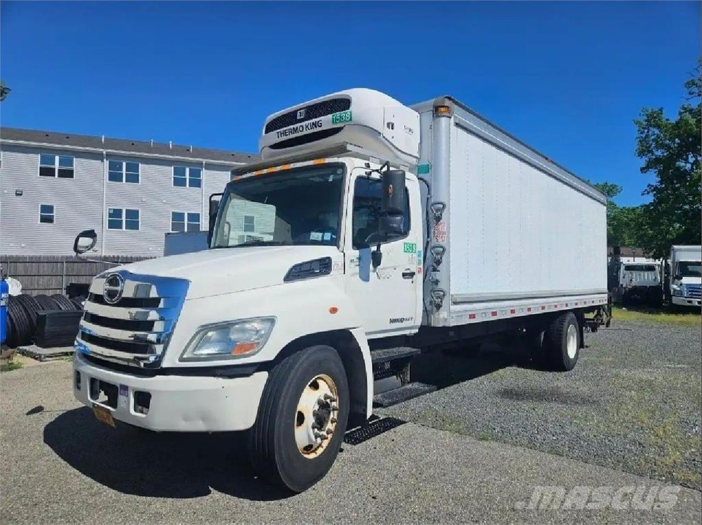 Hino 268 Kühlkoffer