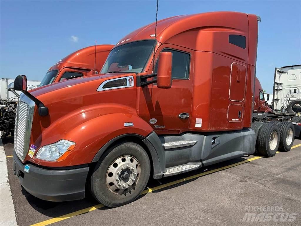 Kenworth T680 Sattelzugmaschinen