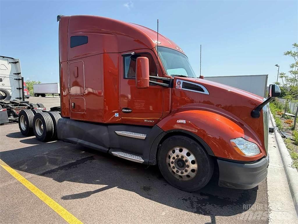 Kenworth T680 Sattelzugmaschinen