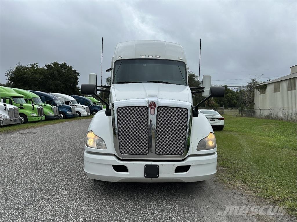 Kenworth T680 Sattelzugmaschinen