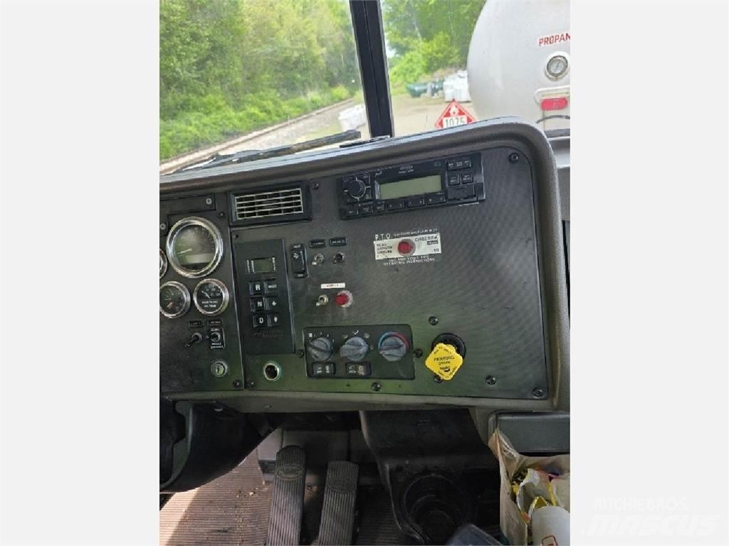 Peterbilt 335 Andere Fahrzeuge
