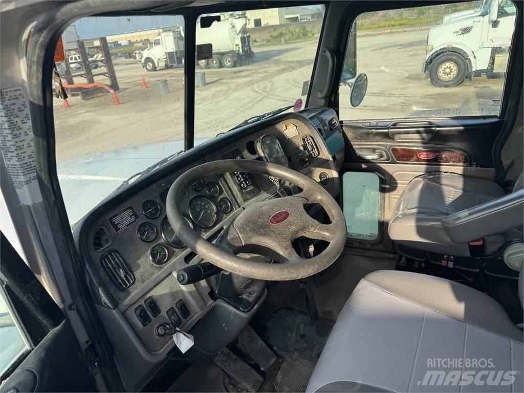 Peterbilt 367 Andere Fahrzeuge