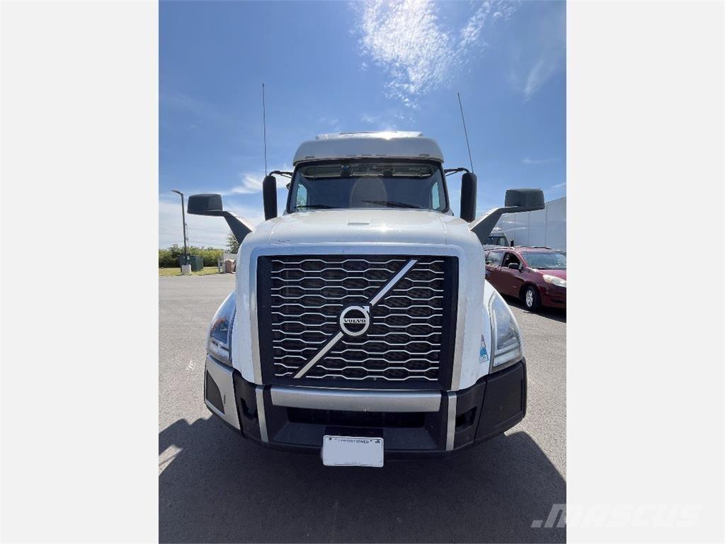 Volvo VNL860 Sattelzugmaschinen
