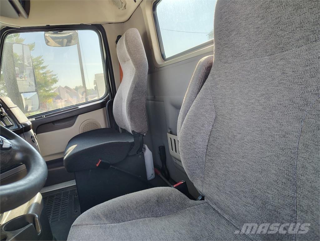 Volvo VNM64T200 Sattelzugmaschinen