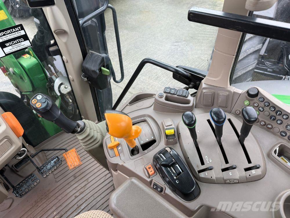 John Deere 6120M Traktoren