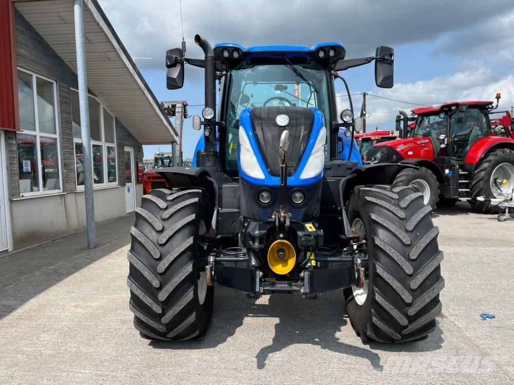 New Holland T7.210 Traktoren