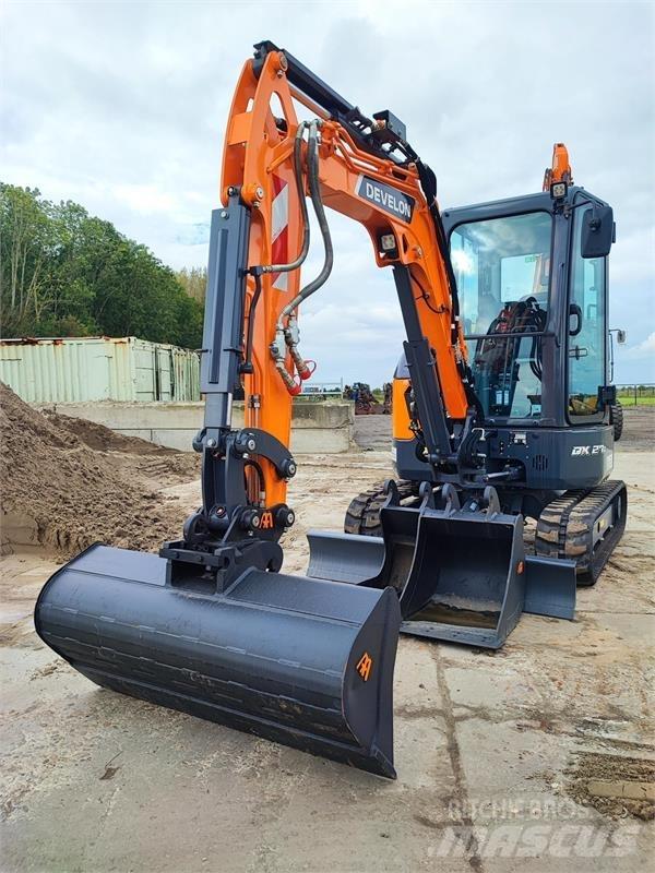 Develon DX27z-7 Minibagger < 7t