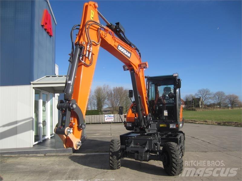 Develon DX57W-7 Minibagger < 7t