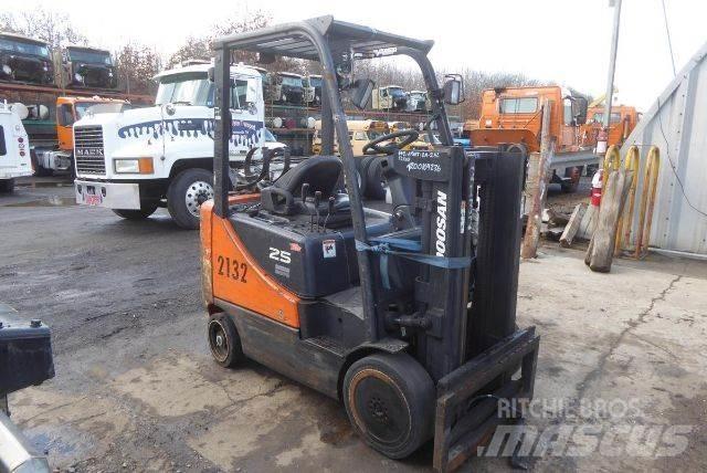 Doosan GC25P-5 Andere Gabelstapler
