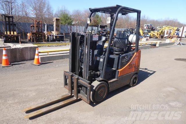 Doosan GC25P-5 Andere Gabelstapler