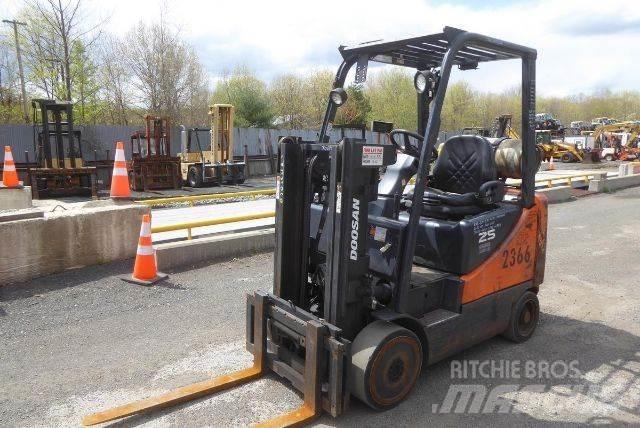 Doosan GC25P-5 Andere Gabelstapler