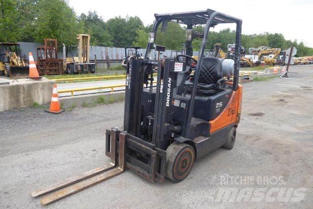 Doosan GC25P-5 Andere Gabelstapler
