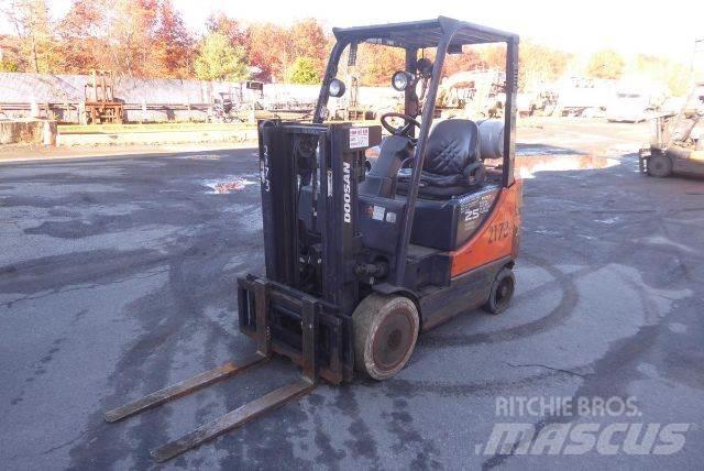 Doosan GC25P-5 Andere Gabelstapler