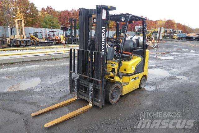 Hyundai 25LC-7A Andere Gabelstapler