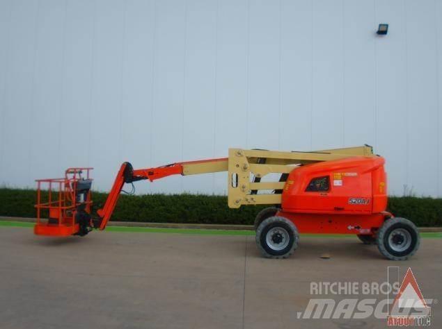 JLG 520AJ Gelenkteleskoparbeitsbühnen
