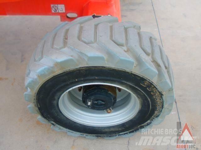 JLG 520AJ Gelenkteleskoparbeitsbühnen