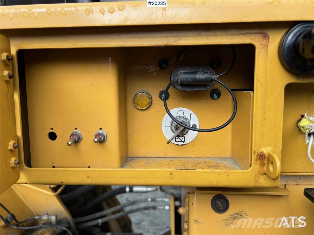 CAT 972M Radlader