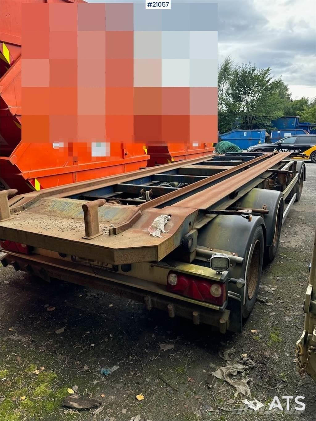 Istrail Hook trailer Kippanhänger