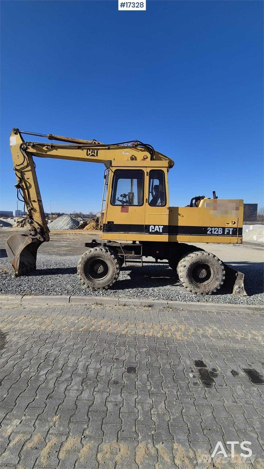 CAT 212BFT Mobilbagger