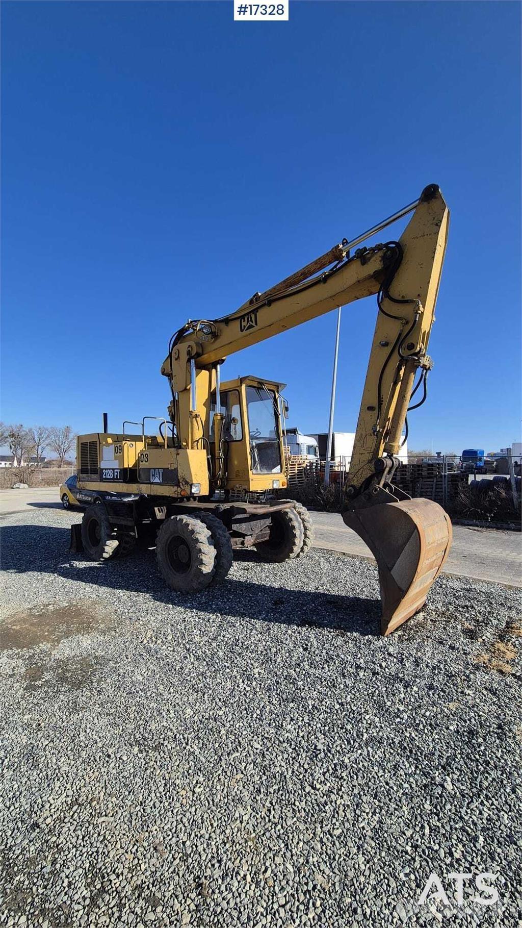 CAT 212BFT Mobilbagger