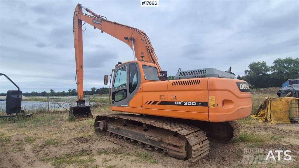 Doosan DX 300 LC Raupenbagger