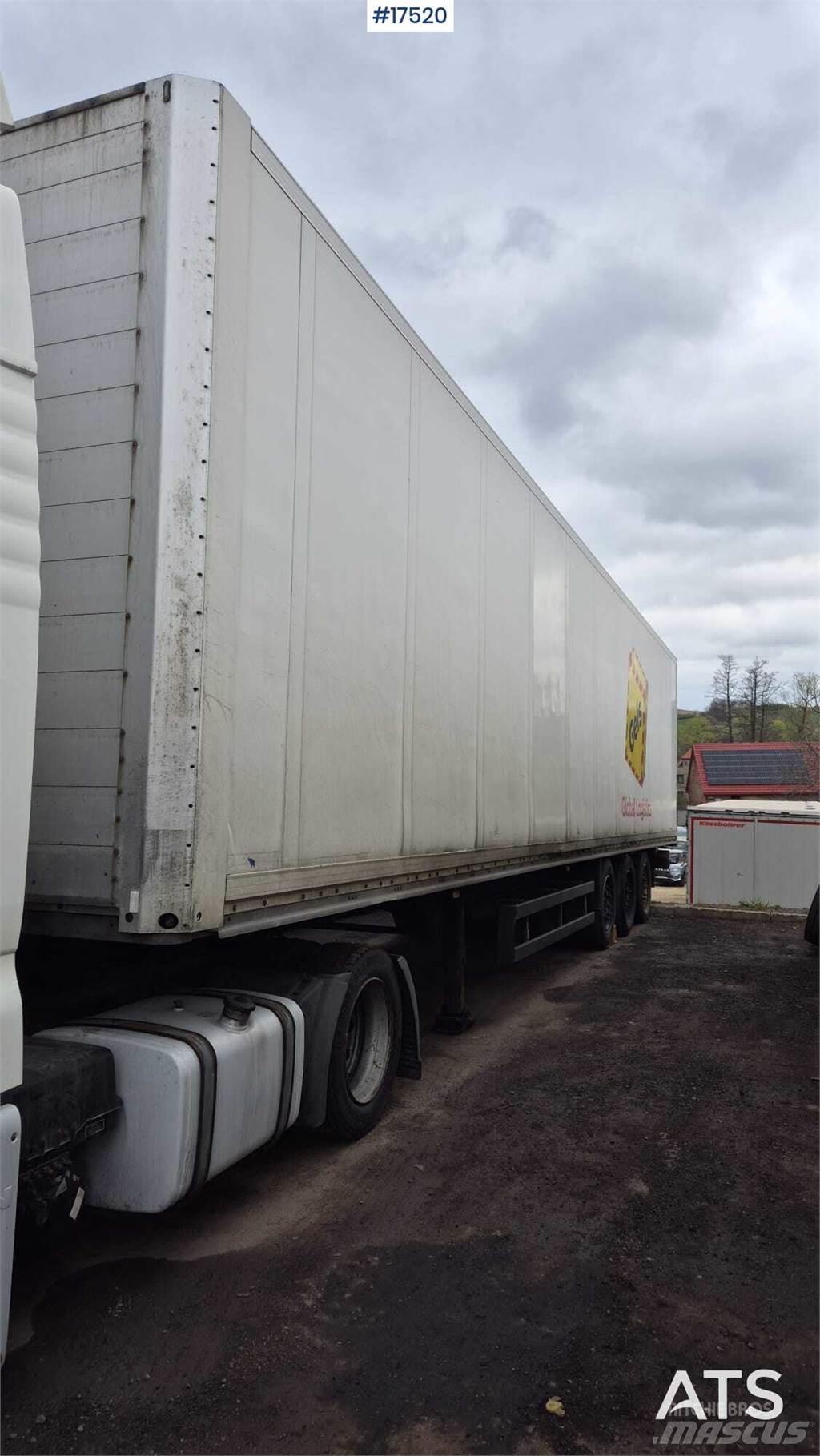 Schmitz SKO 24 Curtainsiderauflieger