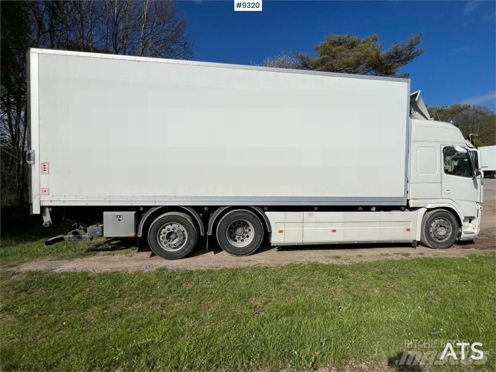 Volvo FM 6x2 Kastenaufbau