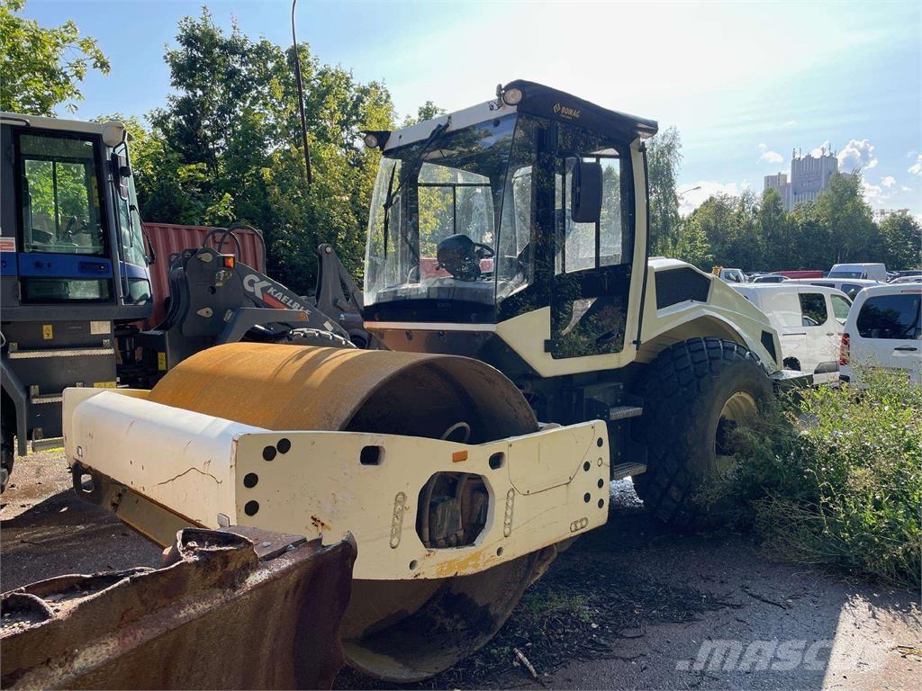 Bomag BW 211-5 Walzenzüge