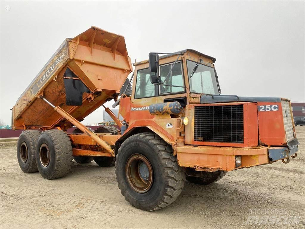 Volvo A25C , Nr.1 Dumper - Knickgelenk