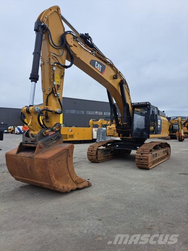 CAT 352F XE Raupenbagger