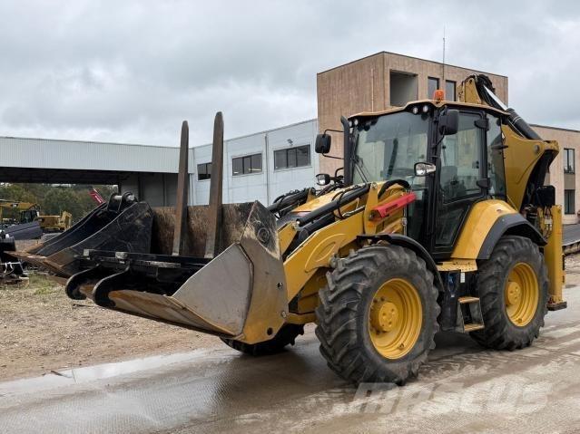CAT 444 Baggerlader