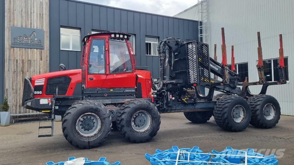 Komatsu 895 Forwarder