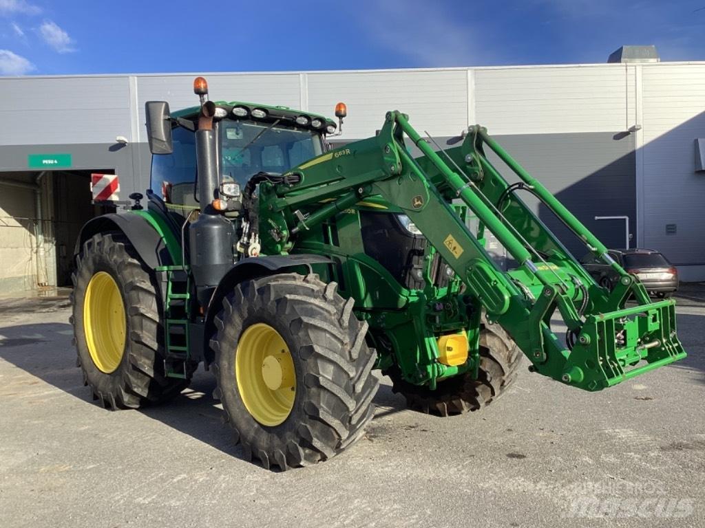 John Deere 6250 R Traktoren