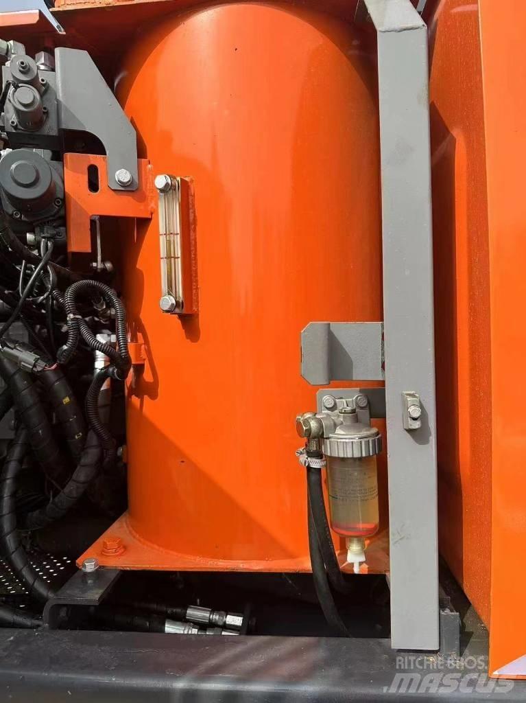 Hitachi 130 Raupenbagger