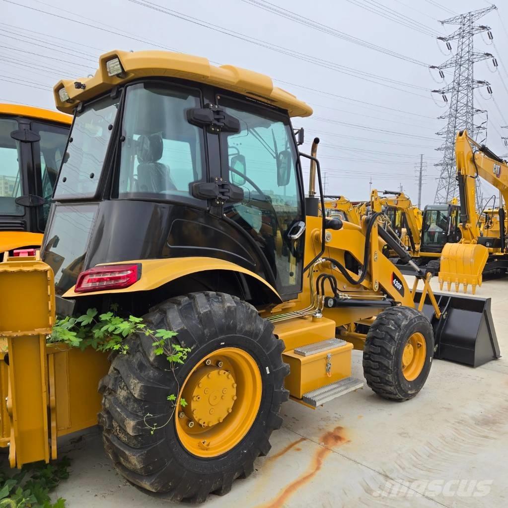 CAT 420F Baggerlader