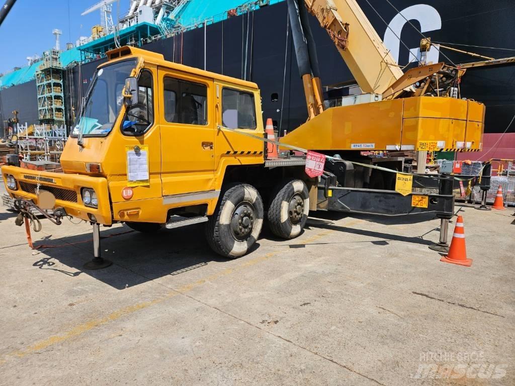 Samsung SC 50 H-2 All-Terrain-Krane
