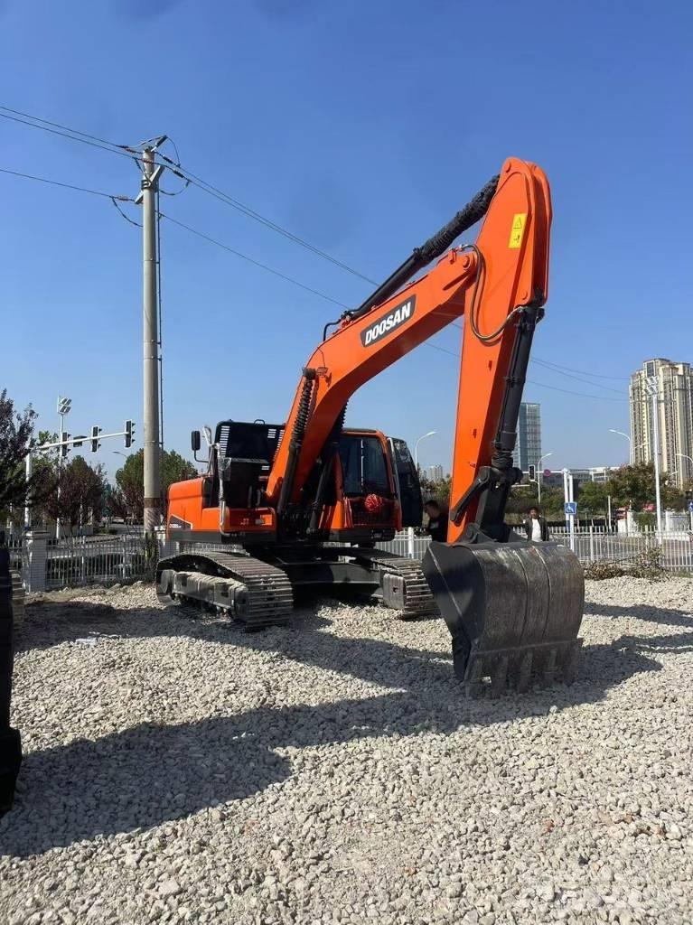 Doosan DX 225LC-9C Raupenbagger
