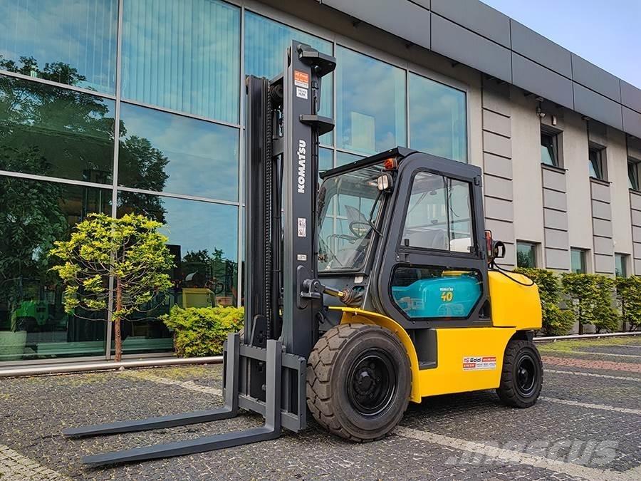 Komatsu FG40T-7 Gas Stapler