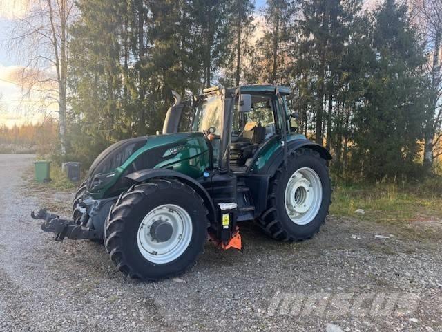 Valtra T194 versu Traktoren