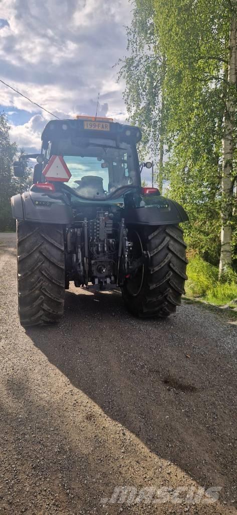 Valtra T194 versu Traktoren