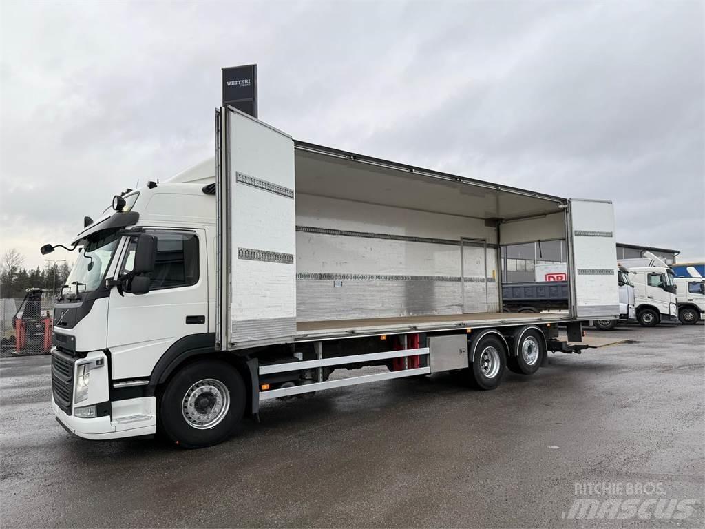 Volvo FM380 6x2 Kastenaufbau